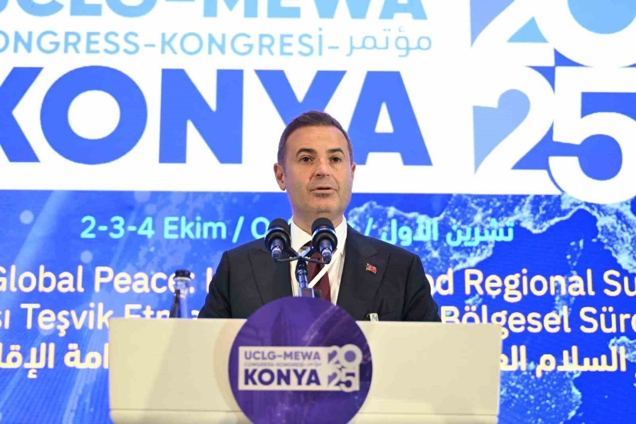 Konya’da düzenlenen UCLG-MEWA Kongresi’nde konuşan UCLG Dünya Teşkilatı Başkan Yardımcısı