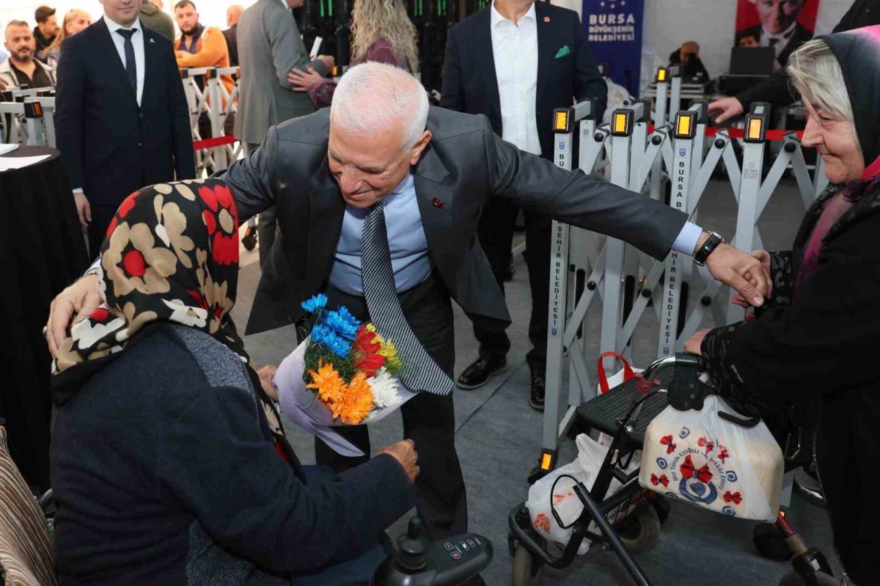 Kendileri için en değerli makamların halkla buluştukları alanlar olduğunu söyleyen