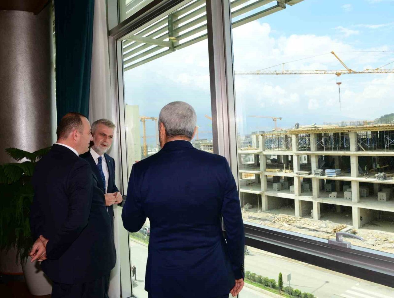 Kahramanmaraş Büyükşehir Belediye Başkanı Fırat Görgel, “Azerbaycan Cumhuriyeti işbirliğiyle şehrimize