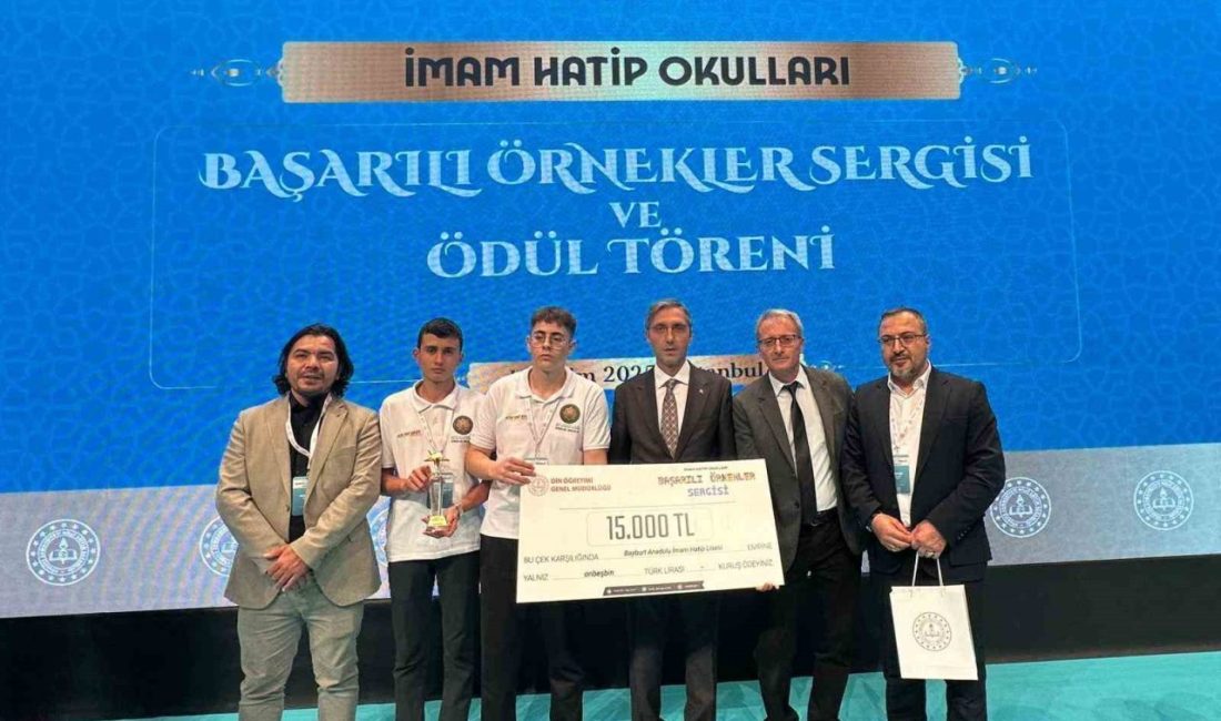 Bayburt Anadolu İmam Hatip Lisesi öğrencileri, atık yağlardan enerji üretme