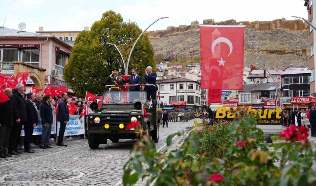 Cumhuriyet’in kuruluşunun 102’nci yıl dönümü, Bayburt’ta coşkulu törenle kutlandı. Cumhuriyet