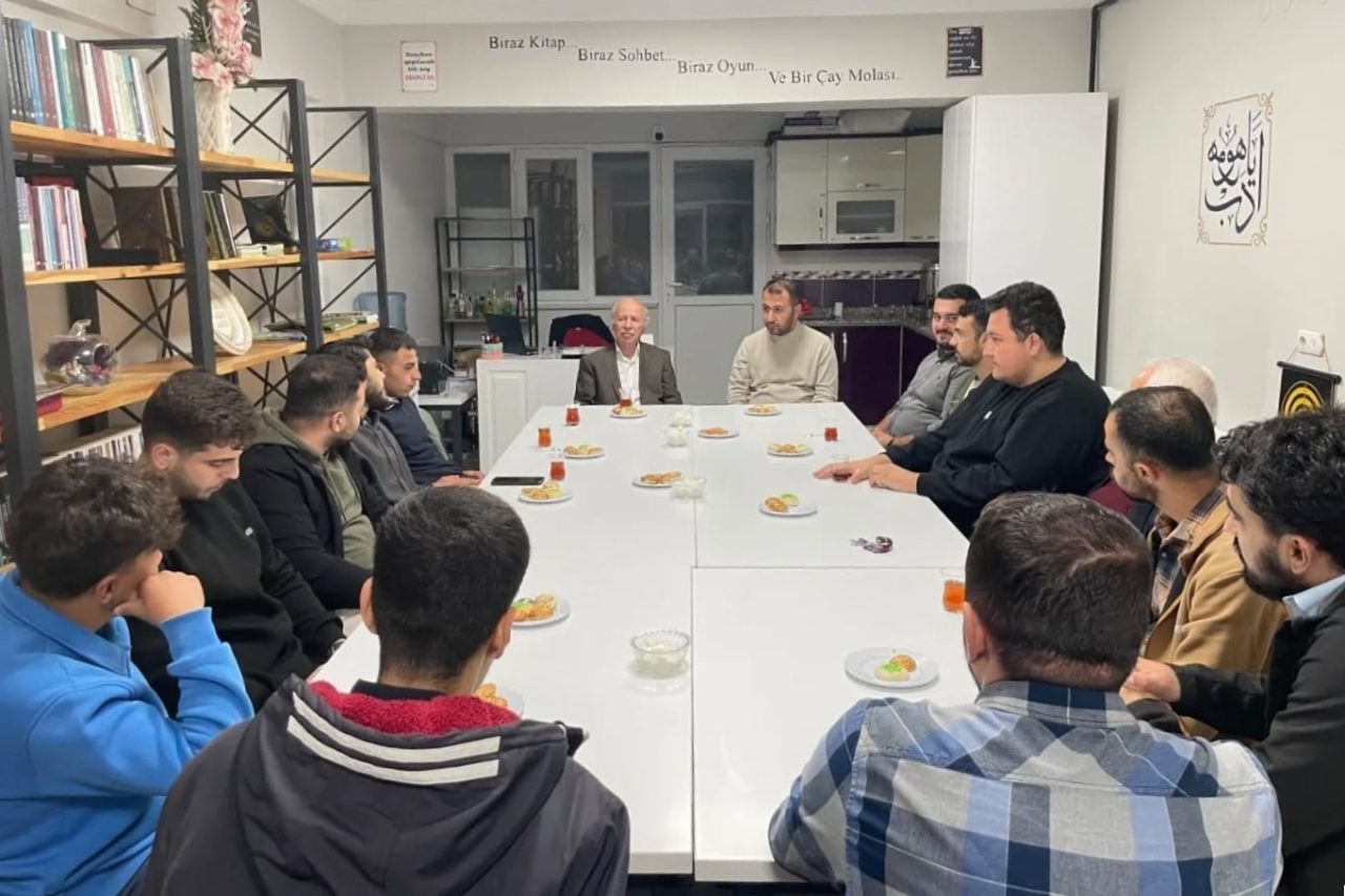 Bayburt Müftülüğü tarafından gençlerin manevi gelişimine katkı sağlamak amacıyla ’Gençlik