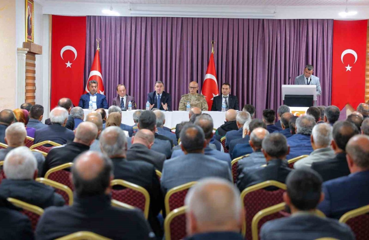 Bayburt Valisi Mustafa Eldivan başkanlığında Merkez Köylere Hizmet Götürme Birliği