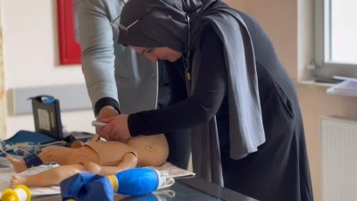 Bayburt’ta sağlık çalışanlarına, yenidoğan bebek ölümlerini önlemeye yönelik Neonatal Resüsitasyon