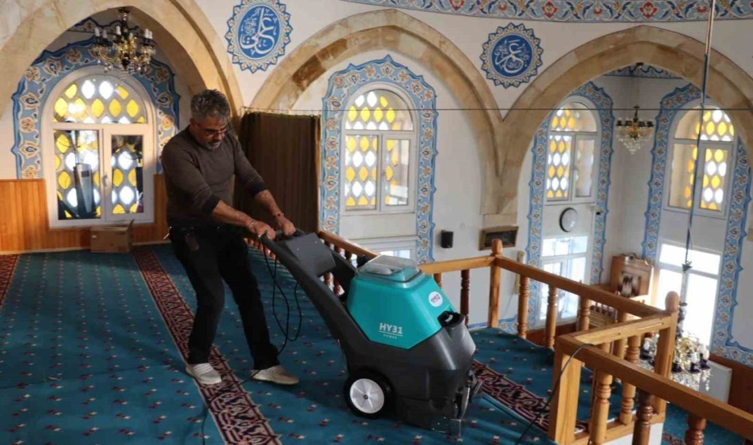 Erzurum’un Olur ilçesi merkezi ve mahalle camilerinin halıları, Olur Belediyesi