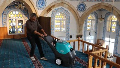 Erzurum’un Olur ilçesi merkezi ve mahalle camilerinin halıları, Olur Belediyesi