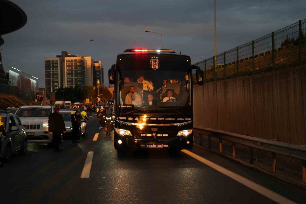 Trendyol Süper Lig’in 8. haftasında deplasmanda Galatasaray ile mücadele edecek