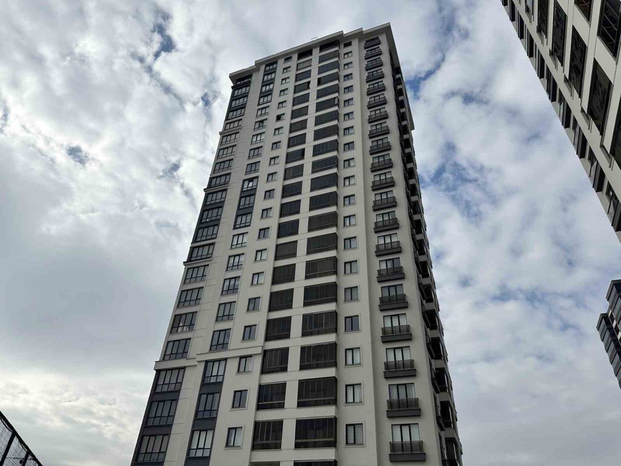 Kastamonu’da apartmanın 14’üncü katından düşerek hayatını kaybeden kadının ölümüyle ilgili