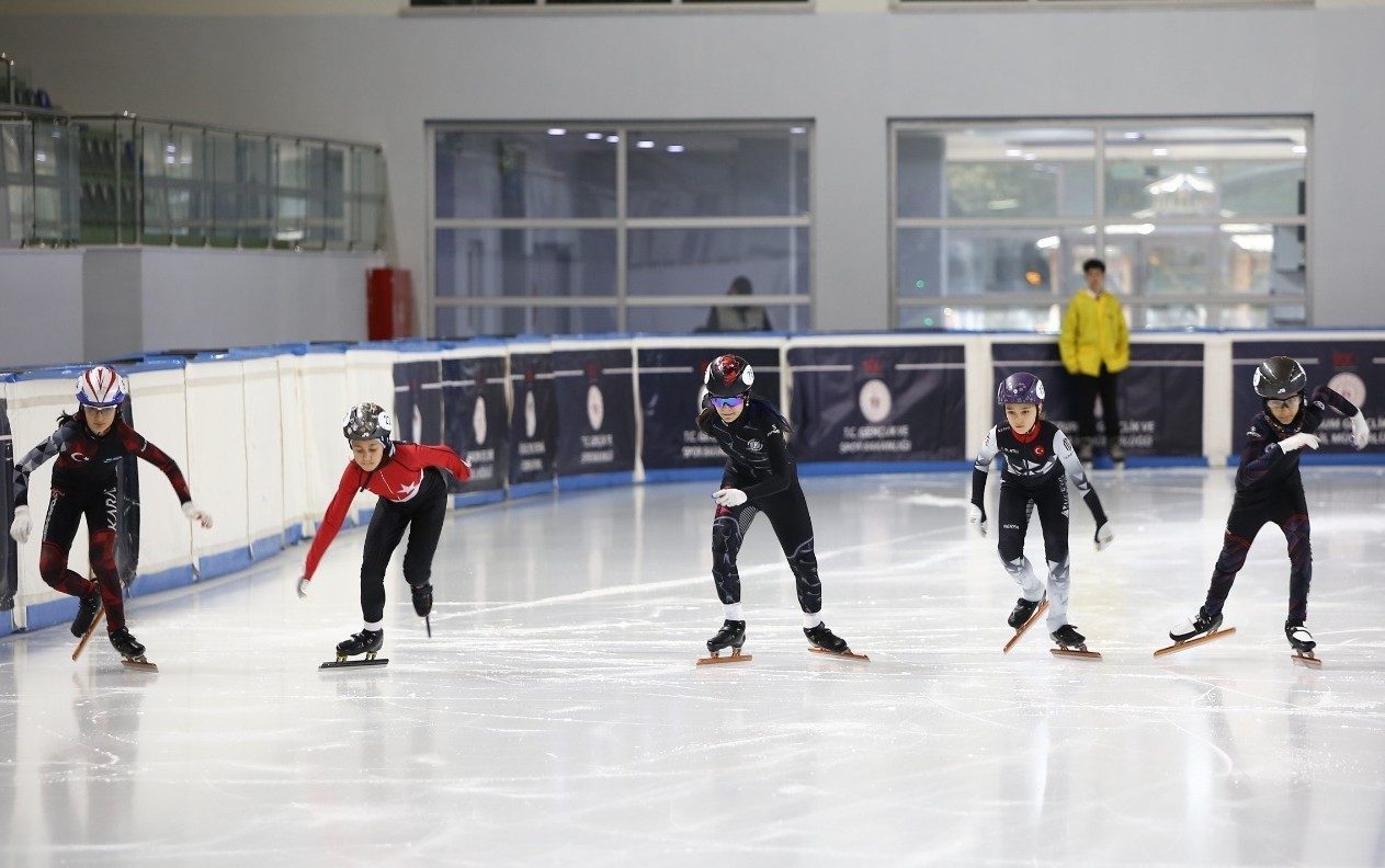 Türkiye Buz Pateni Federasyonu tarafından düzenlenen Short Track Federasyon Kupası