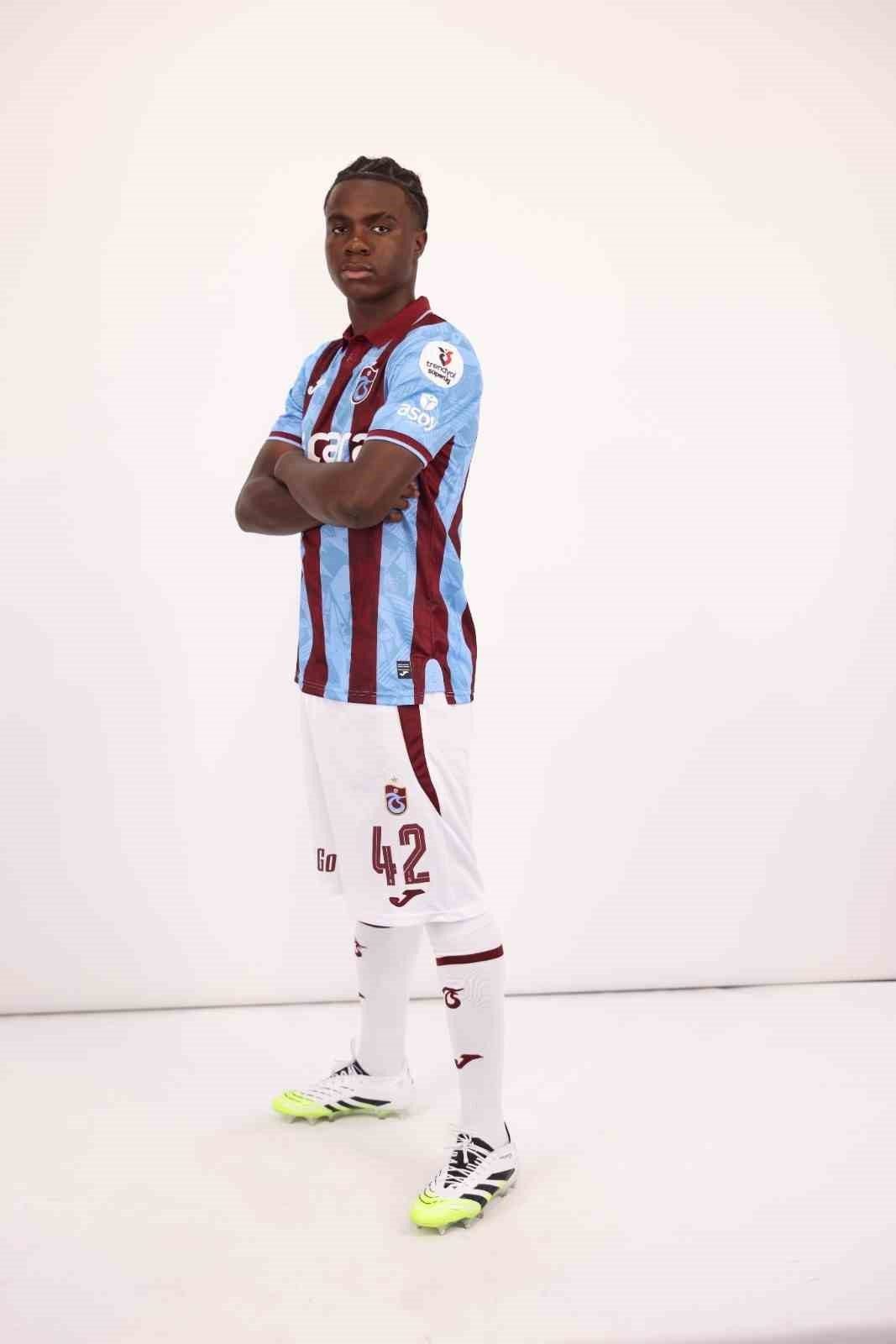Trabzonspor’un genç futbolcusu Christ Inao Oulai, kariyerinde daha önce şampiyonluk