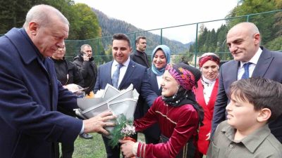 Cumhurbaşkanı Recep Tayyip Erdoğan, önceki akşam geldiği, dün de toplu