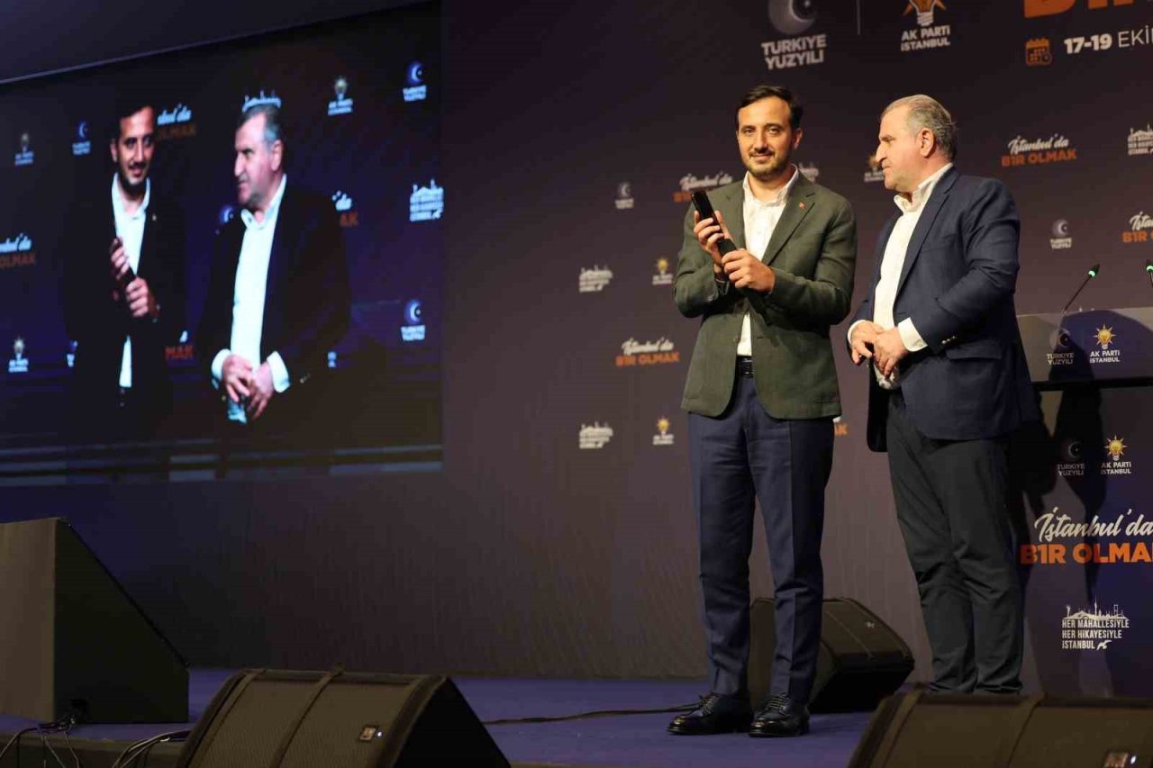 Cumhurbaşkanı Recep Tayyip Erdoğan, AK Parti İl Başkanlığı tarafından “İstanbul’da