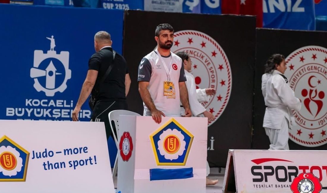 Erzurumlu Ertuğrul Dönmez, Milli takım antrenörü olarak, Elifsu Esenboğa ile