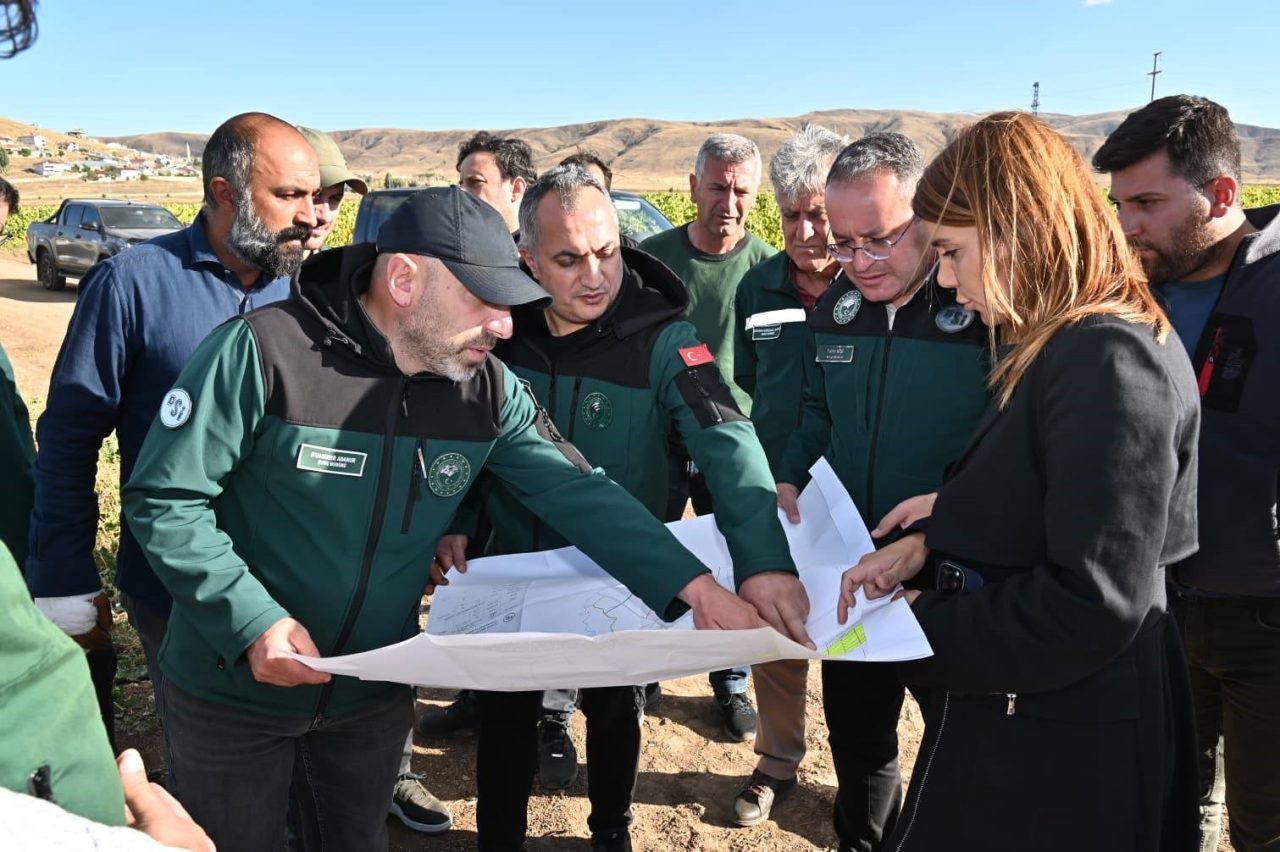 Bayburt’un Demirözü ilçesinde tarım arazilerinin parçalı yapısına son vermek ve