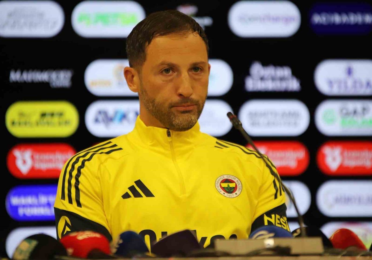 Fenerbahçe Teknik Direktörü Domenico Tedesco, 4-0 kazandıkları Gaziantep FK maçının