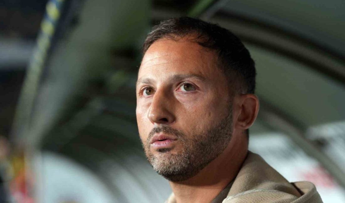 Fenerbahçe Teknik Direktörü Domenico Tedesco, son oynadıkları Samsunspor maçı 11’ine