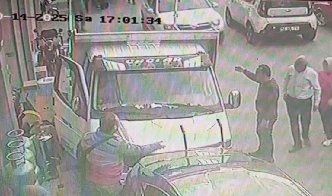 Ordu’nun Ünye ilçesinde epilepsi nöbeti geçiren kamyonet sürücüsü, park halindeki