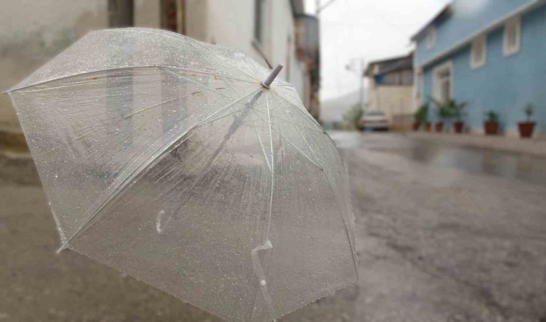 Erzincan’da bugün rüzgâr yarın kuvvetli sağanak yağış bekleniyor. Meteoroloji 12.