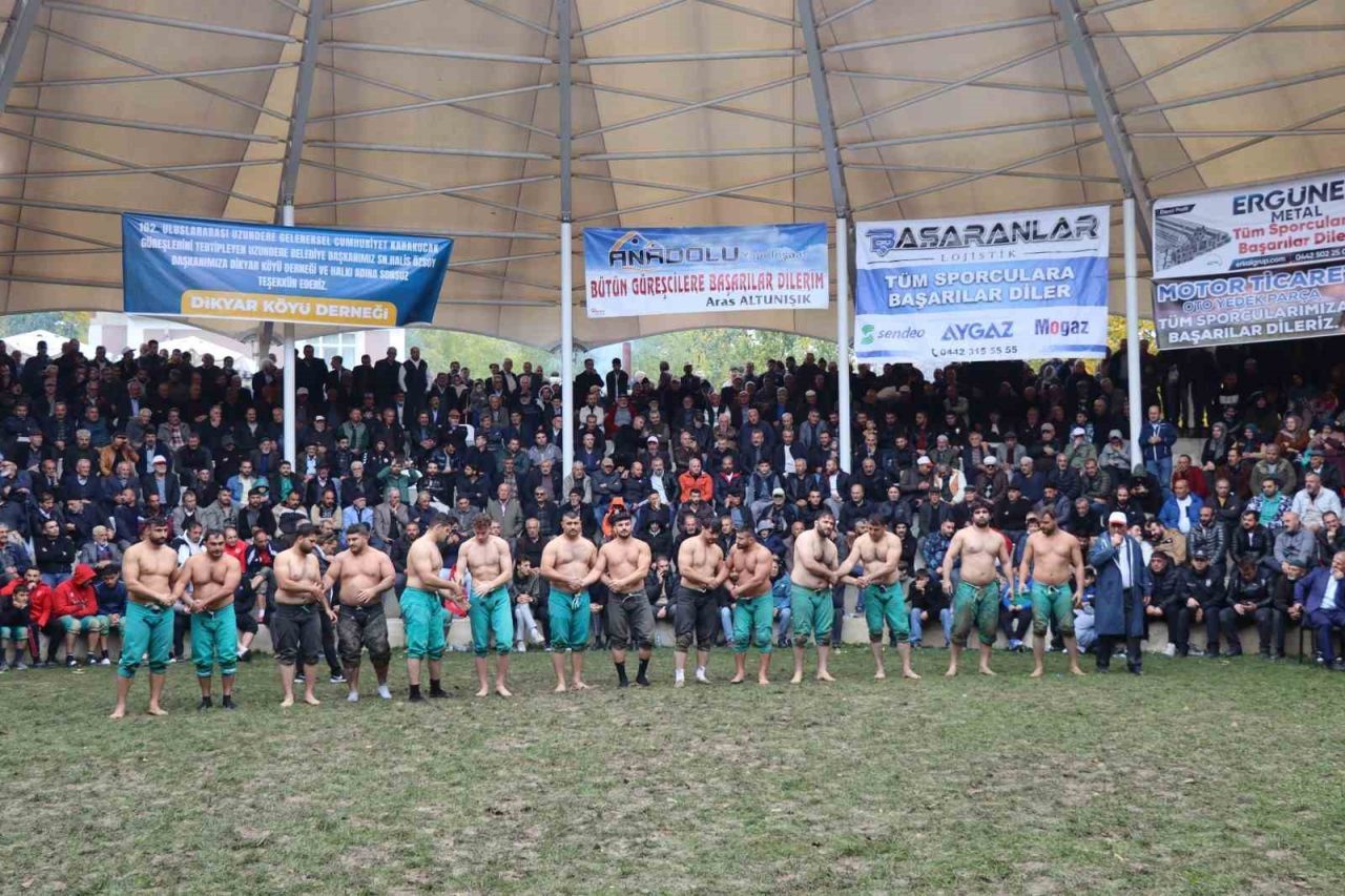 Erzurum’un Uzundere ilçesinde Cumhuriyet ile yaşıt olan 102. Uluslararası Uzundere