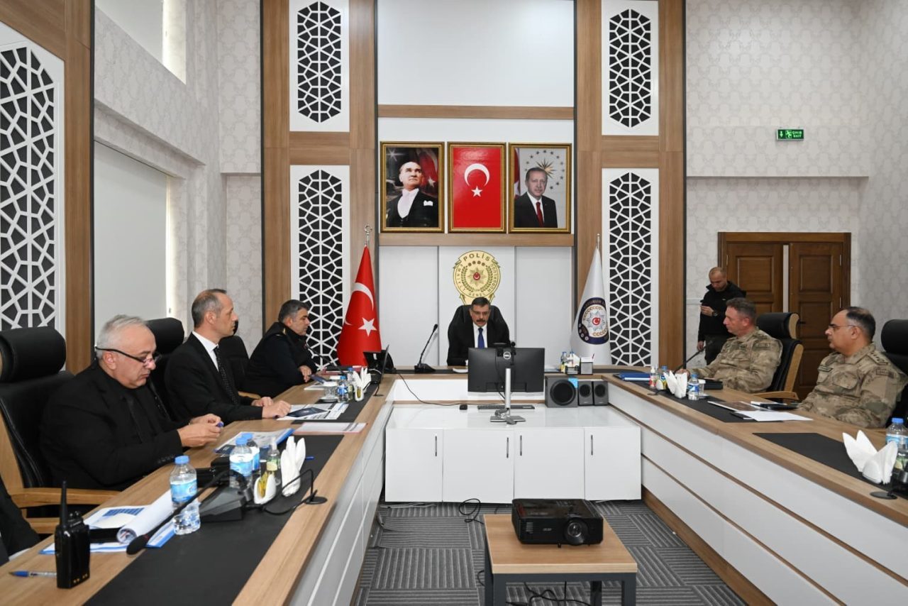 Erzurum Valisi Mustafa Çiftçi, ilin 9 aylık asayiş bilgilerini içeren