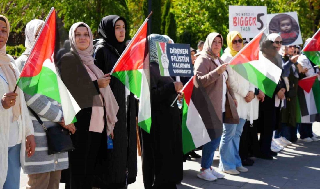 AK Parti Erzurum Kadın Kolları tarafından organize edilen “Gazze için