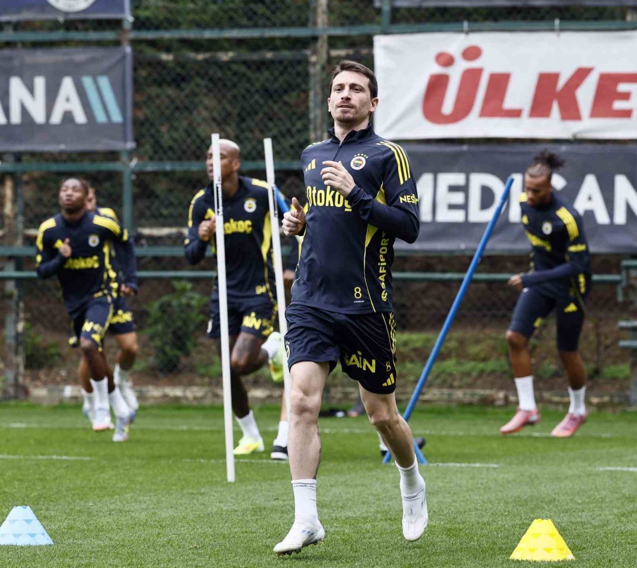 Fenerbahçe, Trendyol Süper Lig’in 9. haftasında sahasında Fatih Karagümrük ile