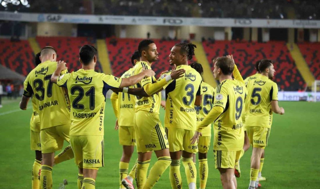 Fenerbahçe, Trendyol Süper Lig’in 10. haftasında Gaziantep FK’yı deplasmanda 4-0