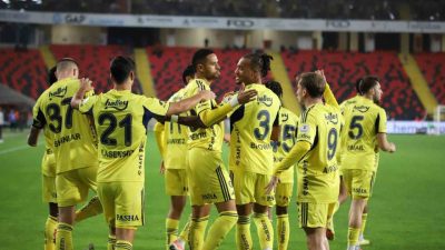 Fenerbahçe, Trendyol Süper Lig’in 10. haftasında Gaziantep FK’yı deplasmanda 4-0