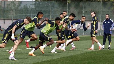 Fenerbahçe, Trendyol Süper Lig’de yarın deplasmanda Samsunspor ile oynayacağı maçın