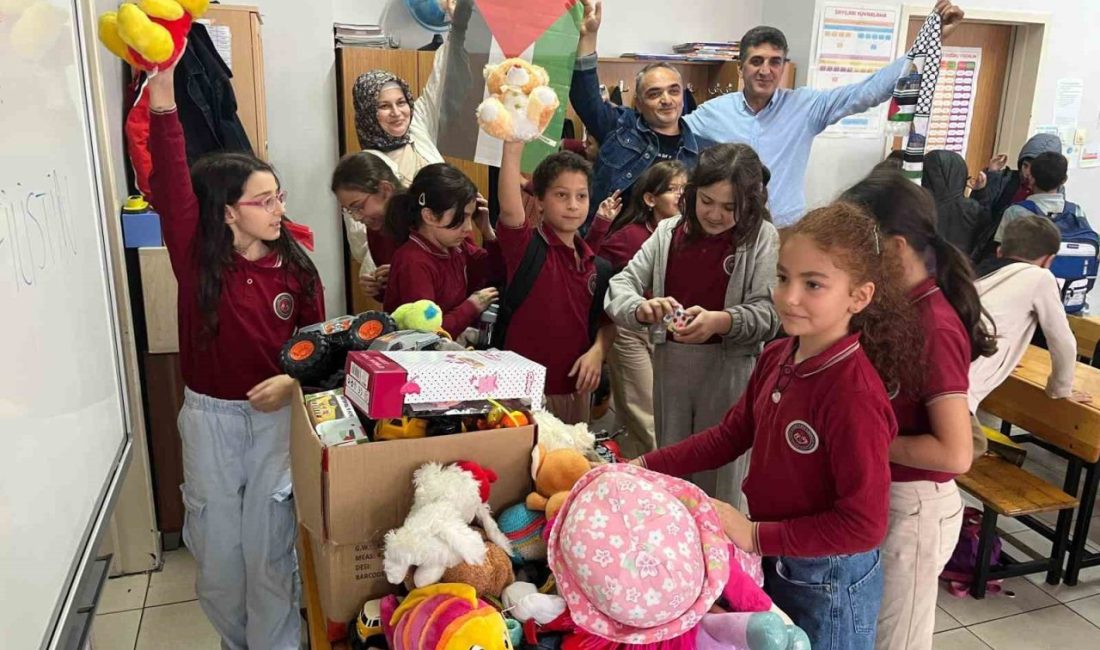 Trabzon’un Ortahisar ilçesinde Ahmet Saka İlkokulu öğrencileri, İsrail zulmü altındaki