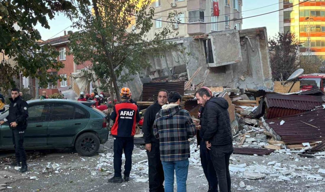 Kocaeli’nin Gebze ilçesinde sabah saatlerinde çöken 5 katlı binanın eski