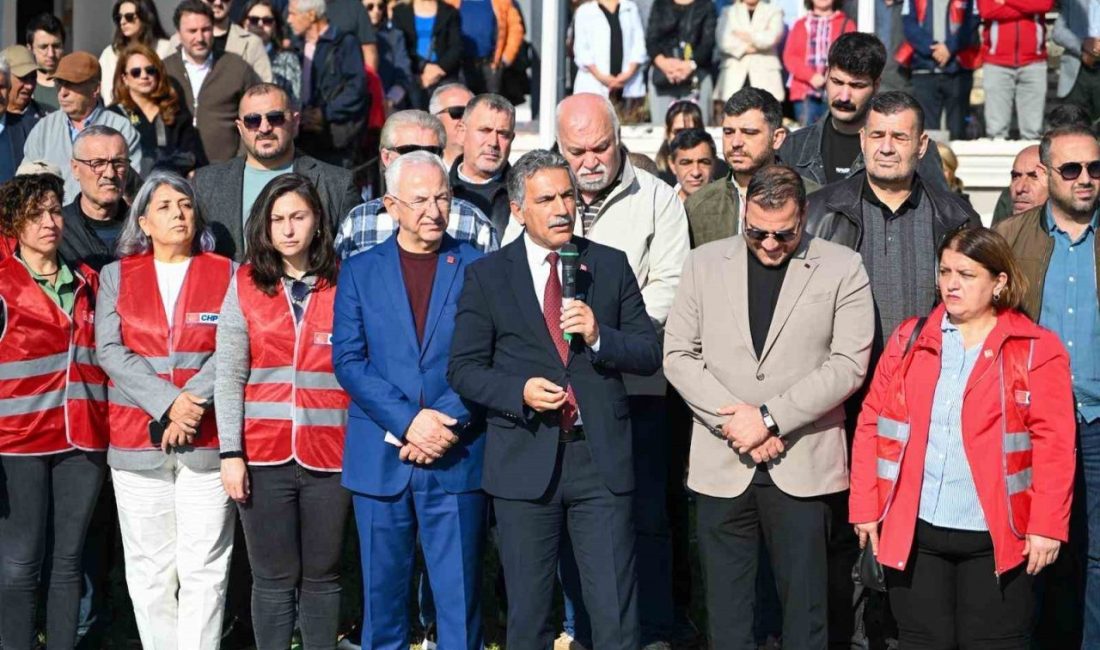 Gemlik Belediye Başkanı Şükrü Deviren, şikâyet nedeniyle inşaatı durdurulan Gemlik