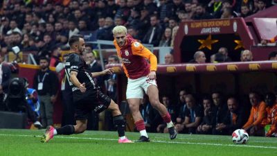 Beşiktaş’ın sağ bek oyuncusu Gökhan Sazdağı, derbide gördüğü sarı kart