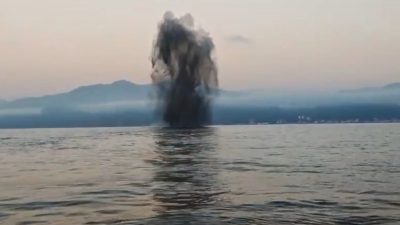 Artvin’in Hopa ilçesi açıklarında sabah balıkçılar tarafından bulunan ve patlayıcı