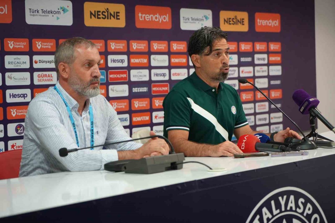 Çaykur Rizespor Teknik Direktörü İlhan Palut, 5-2’lik Antalyaspor galibiyetinin ardından
