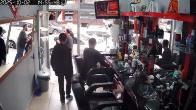 İstanbul Arnavutköy’deki bir berber ve Sultangazi’deki bakkalda deprem anında yaşananlar