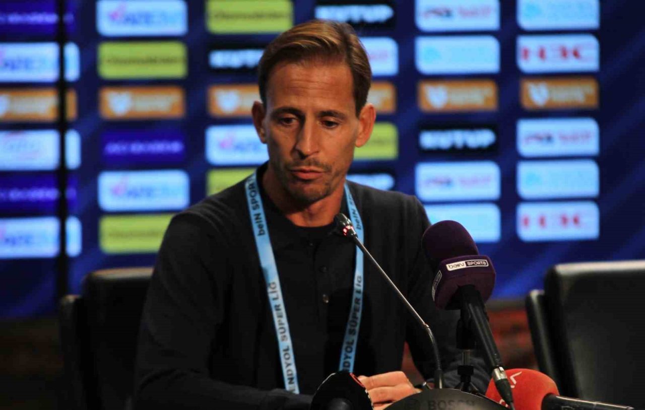 Alanyaspor Teknik Direktörü Joao Pereira, Gençlerbirliği karşılaşmasının ardından, “Oyuncularıma maçtan