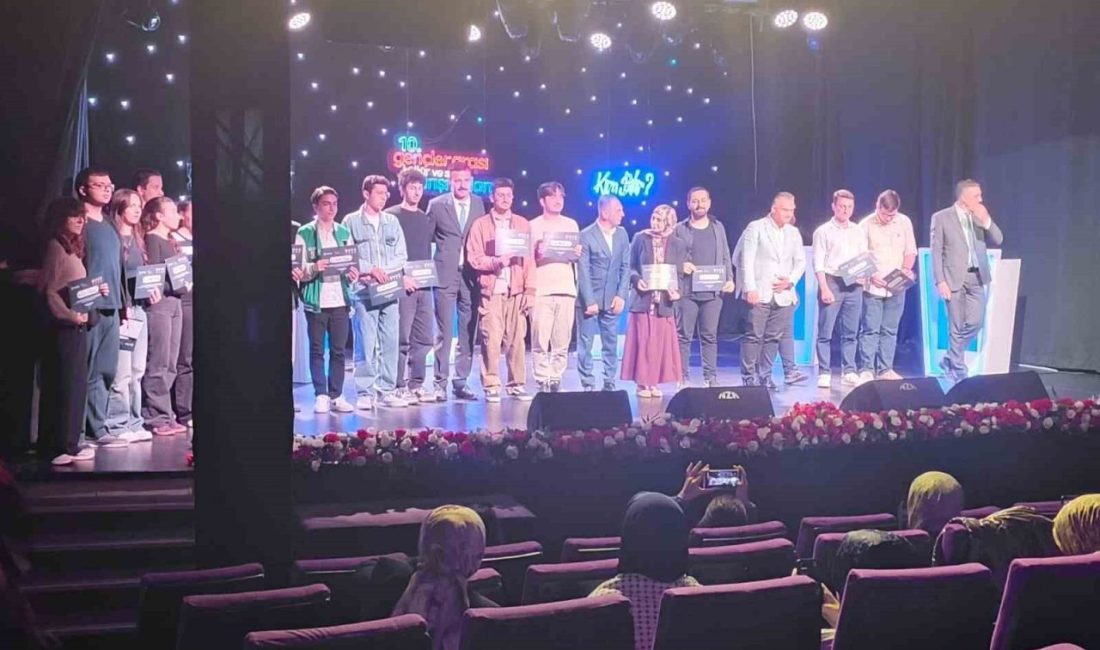 Gençlik ve Spor Bakanlığı tarafından Trabzon’da düzenlenen 10. Gençler Arası