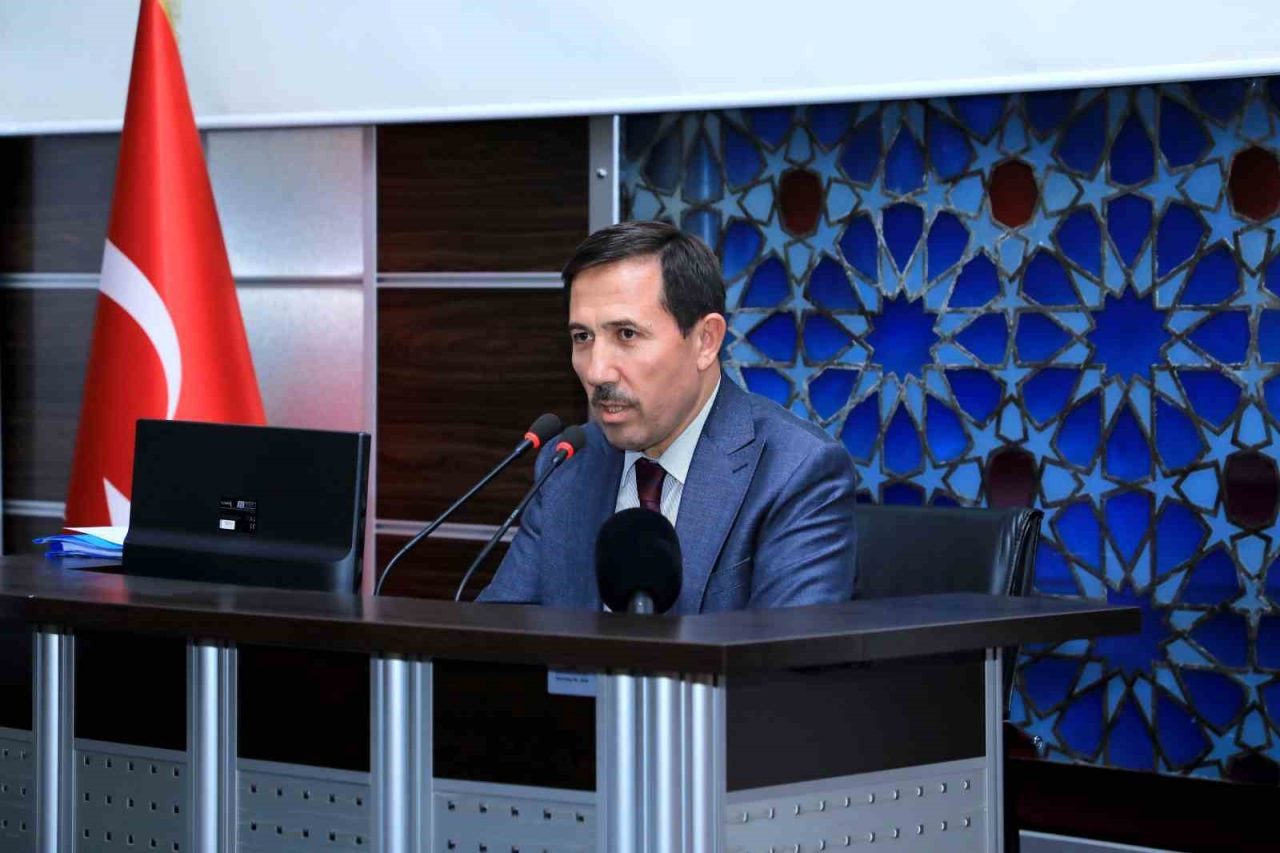 Konya’nın merkez Karatay İlçe Belediye Meclisi, Ekim ayı oturumunda örnek