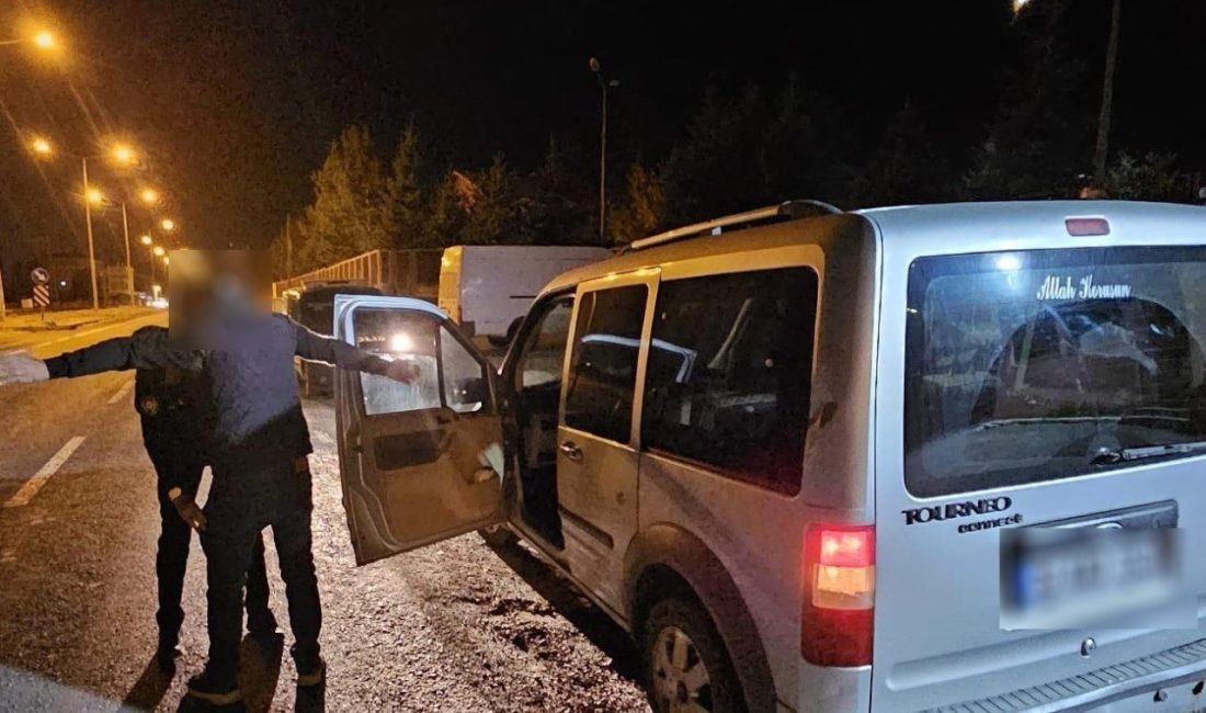 Kars İl Emniyet Müdürlüğü ekipleri, vatandaşların huzur ve güvenliğini sağlamak