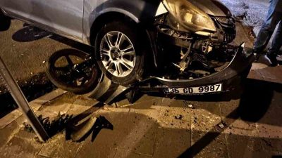 Kars’ta otomobil ile motosiklet çarpıştı. Kazada, şans eseri yaralanan olmazken