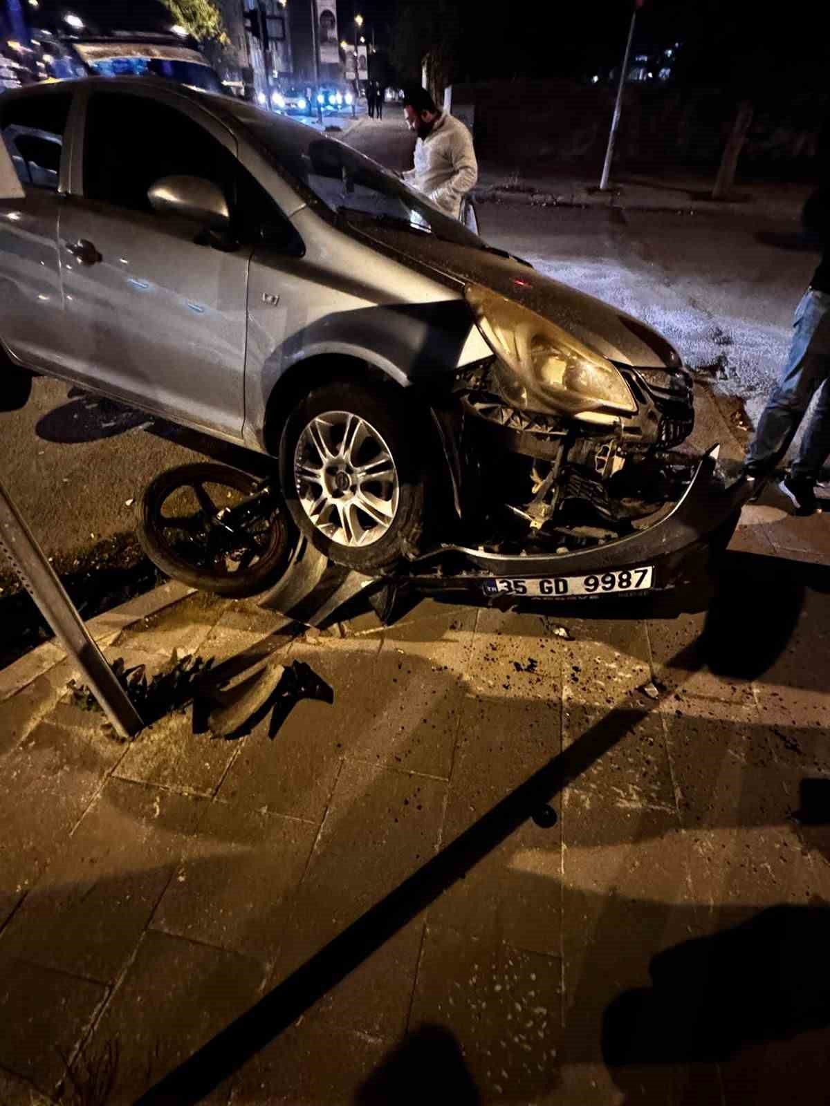 Kars’ta otomobil ile motosiklet çarpıştı. Kazada, şans eseri yaralanan olmazken