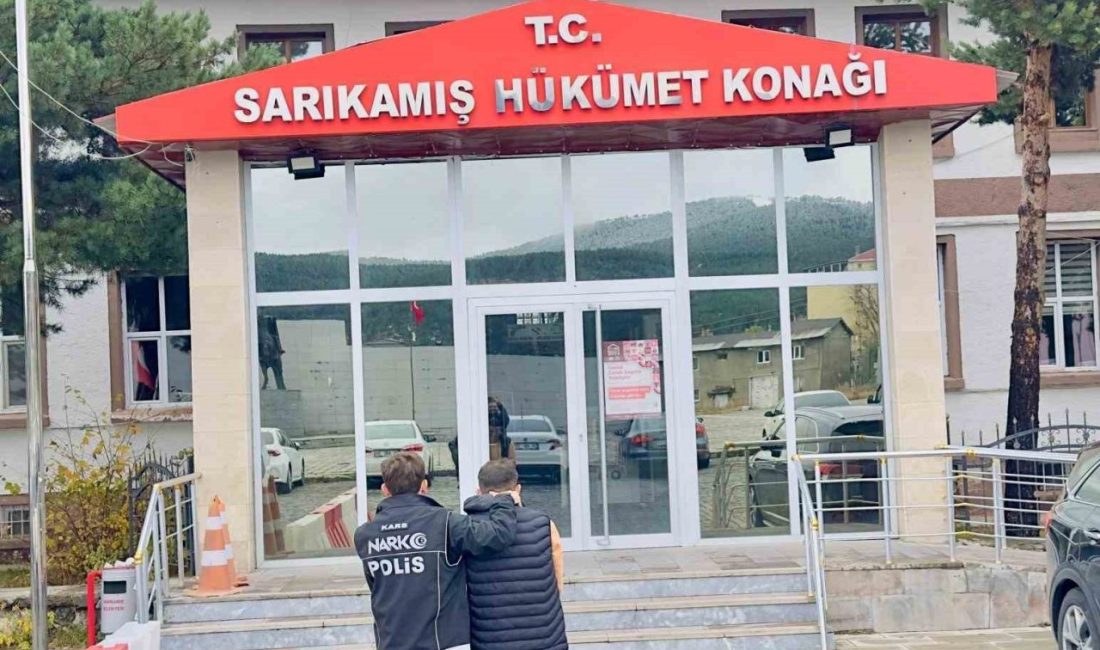 Kars’ta aracında uyuşturucu madde ele geçirilen uzman çavuş tutuklandı. Emniyet