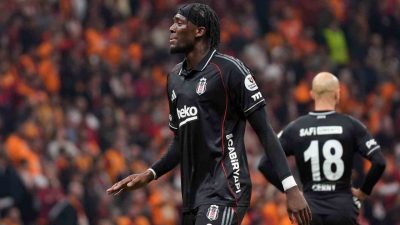 Derbi müsabakasında deplasmanda Galatasaray ile berabere kalan Beşiktaş, 5 maç