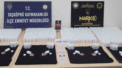 Kastamonu’nun Taşköprü ilçesinde gerçekleştirilen operasyonda 3 gram kokain ve 61