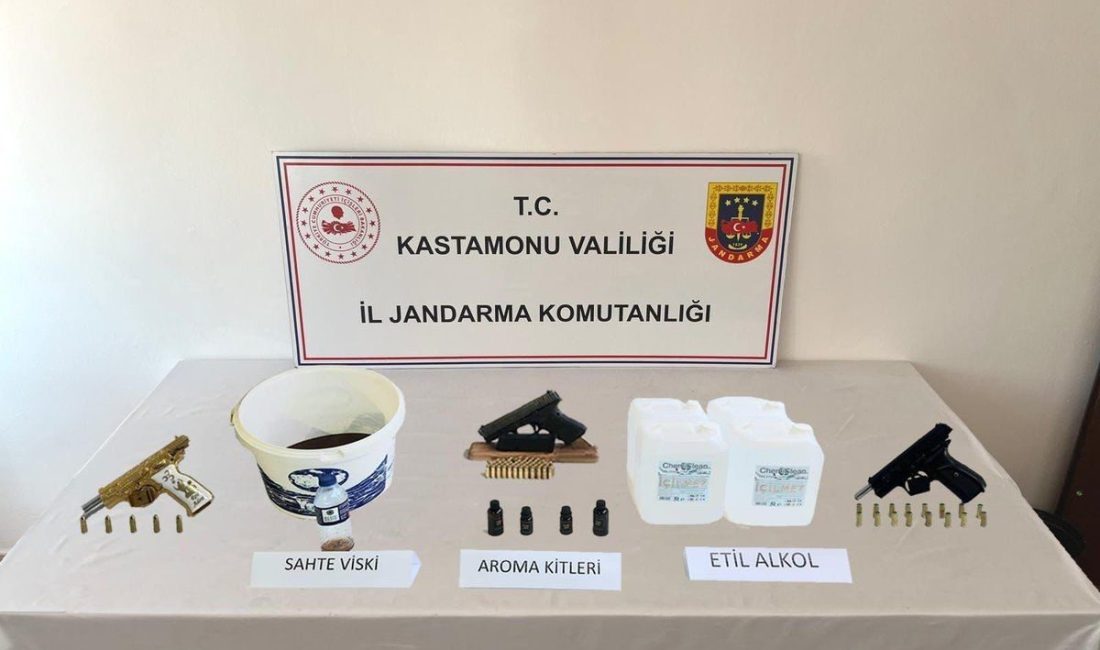 Kastamonu’da jandarma ekiplerince gerçekleştirilen sahte alkol operasyonunda 3 şüpheli gözaltına