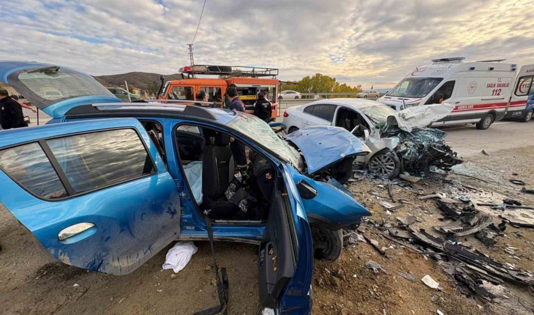 Kastamonu’nun Taşköprü ilçesinde iki otomobilin çarpışması neticesinde meydana gelen kazada