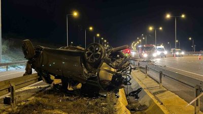 Kuzey Marmara otoyolu Kocaeli geçişinde meydana gelen kazada 2 kişi