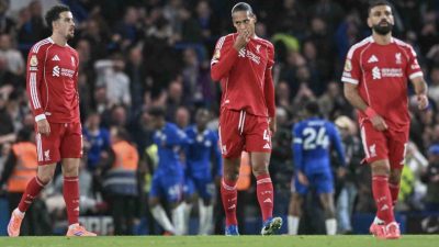 İngiltere Premier Lig’de yeni sezona 5 maçta 5 galibiyetle başlayan