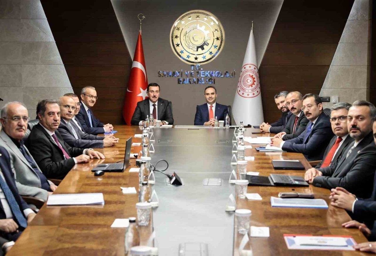 AK Parti Malatya Milletvekili Bülent Tüfenkci, Malatya Valisi Seddar Yavuz,